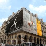 002-Samsung-Paris-2024-New-Art-OOH-Campaign-Pyramides