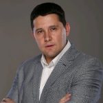 5d20f161fe7630bb0210e0ae42ec7cd7