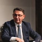 Гувернерот Славески на Конференција во Австрија 2